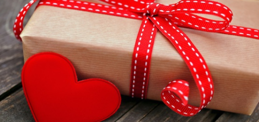 valentines-day-gift-trends-then-and-now.jpg